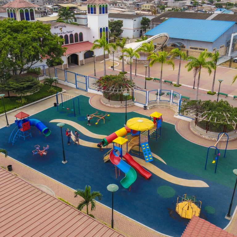 Vista aérea de parque infantil