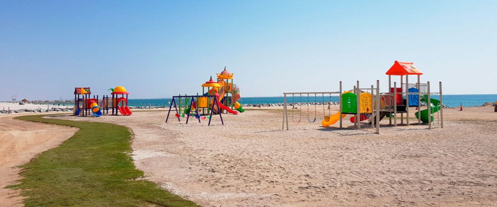 Imagen de Juegos-infantiles-y-gimnasios-en-zonas-de-playa