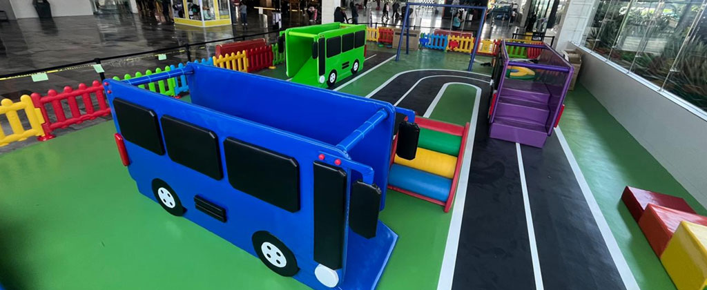 Juegos Infantiles en la Central del Norte Imagen de Juegos Infantiles en la Central del Norte