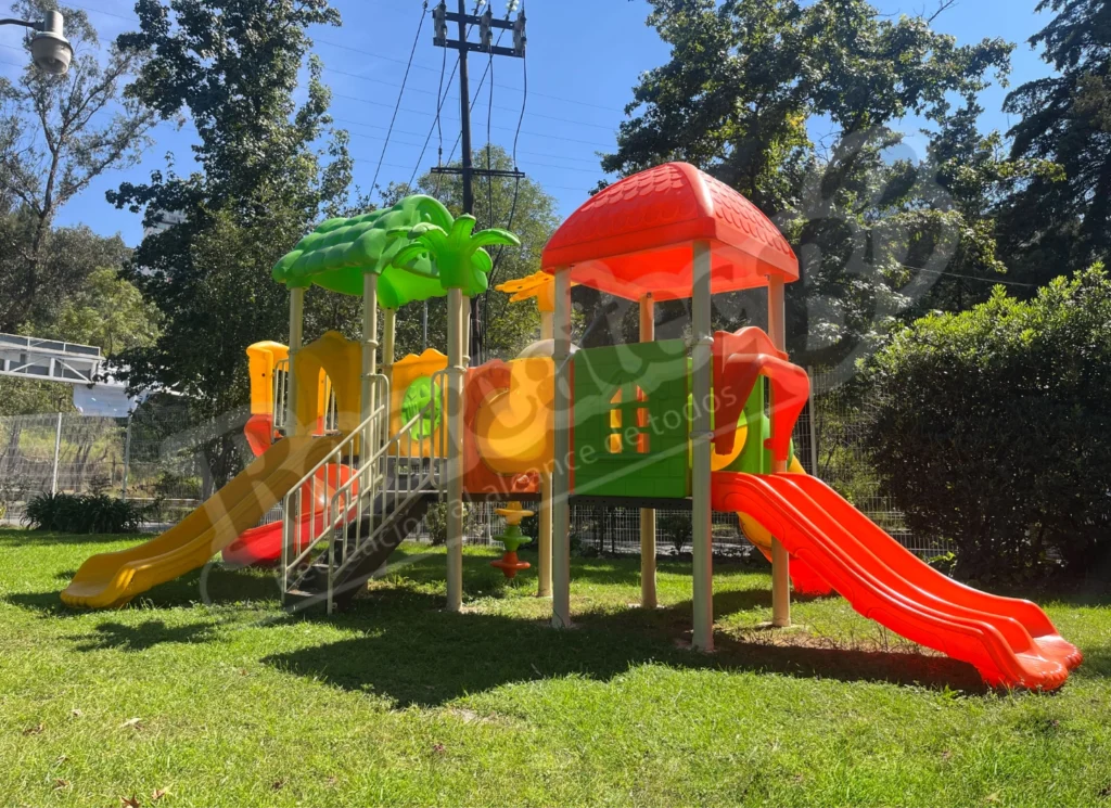 Foto del Juego Serie Bosque Mágico RIBB-2T183 instalado en Parque Publico